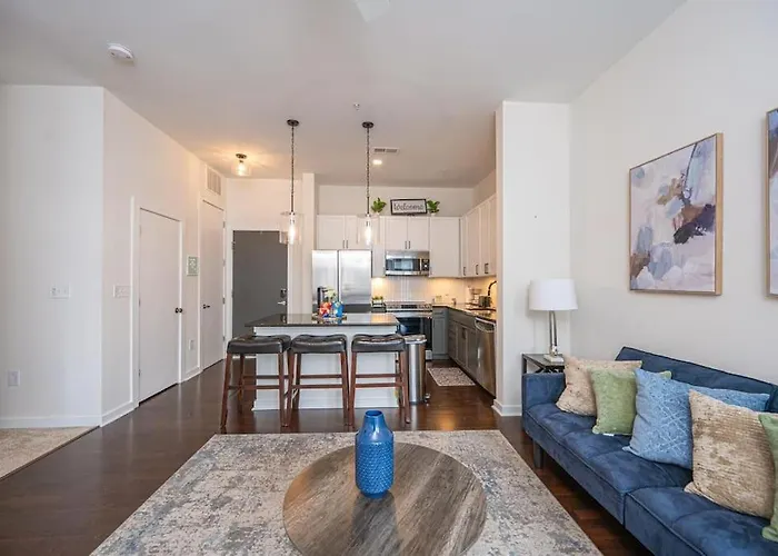 Chic 1-Bedroom Modern Apt With Gym & Free Parking